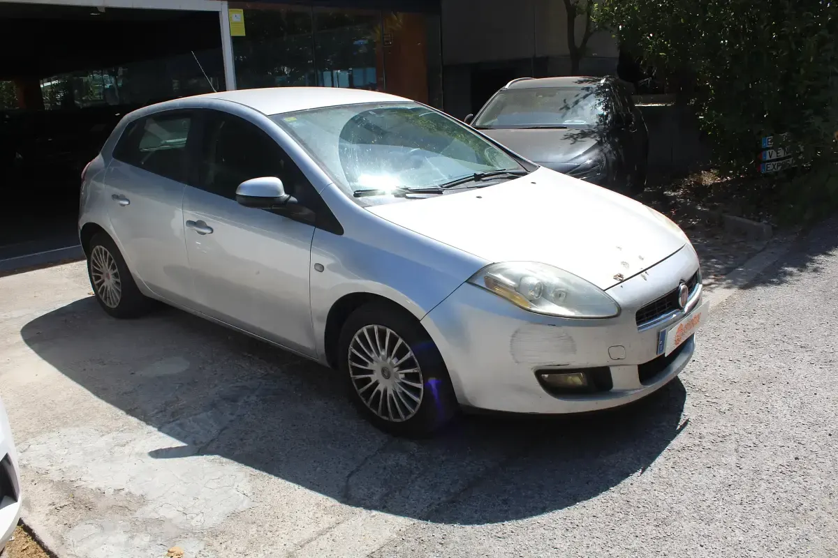 Usado Fiat Bravo Active 120 CV (88 kW) 2007 Gris Utilitario