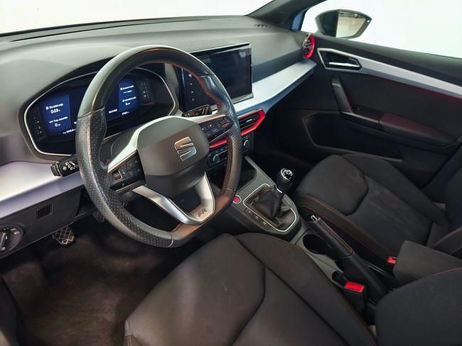 Usado Seat Ibiza FR 110 CV (80 kW) 2023 Gris / plata Berlina