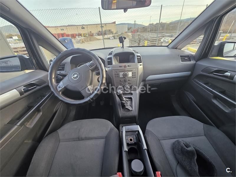 Usado Opel Zafira Enjoy 120 CV (88 kW) 2006 Negro Monovolumen