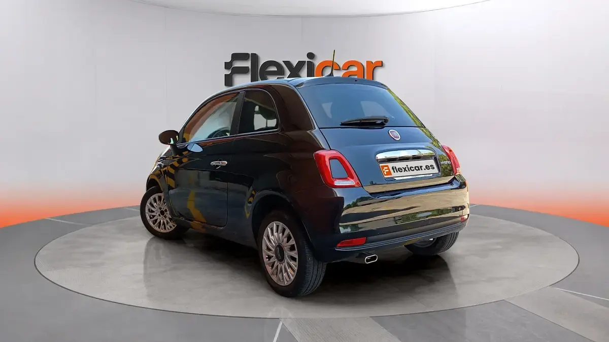 Usado Fiat 500 Club 71 CV (52 kW) 2023 Blanco Berlina