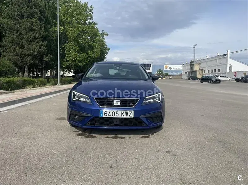 Usado Seat Leon FR 150 CV (110 kW) 2019 Azul Berlina
