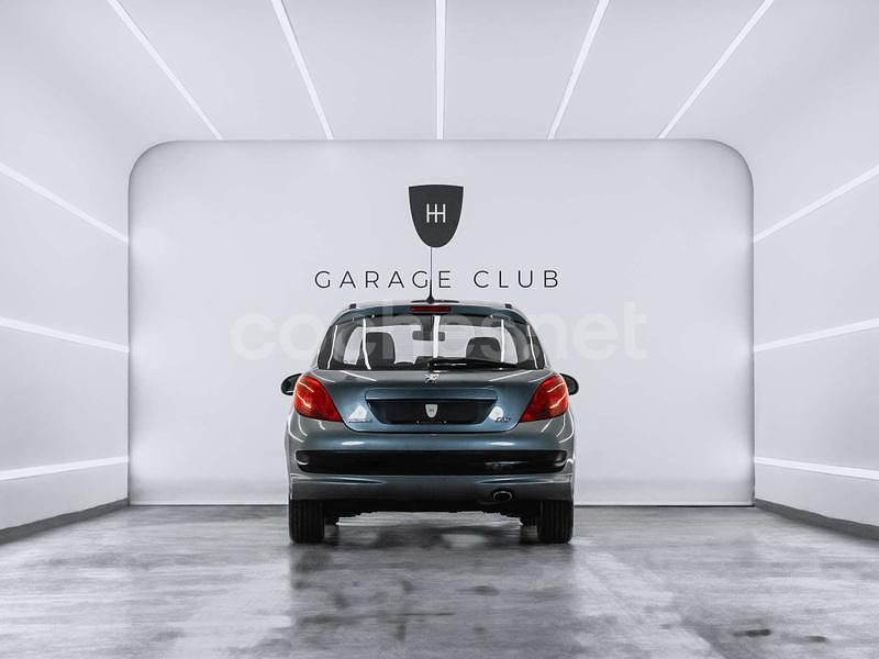 Usado Peugeot 207 Sport 90 CV (66 kW) 2007 Gris / plata Berlina