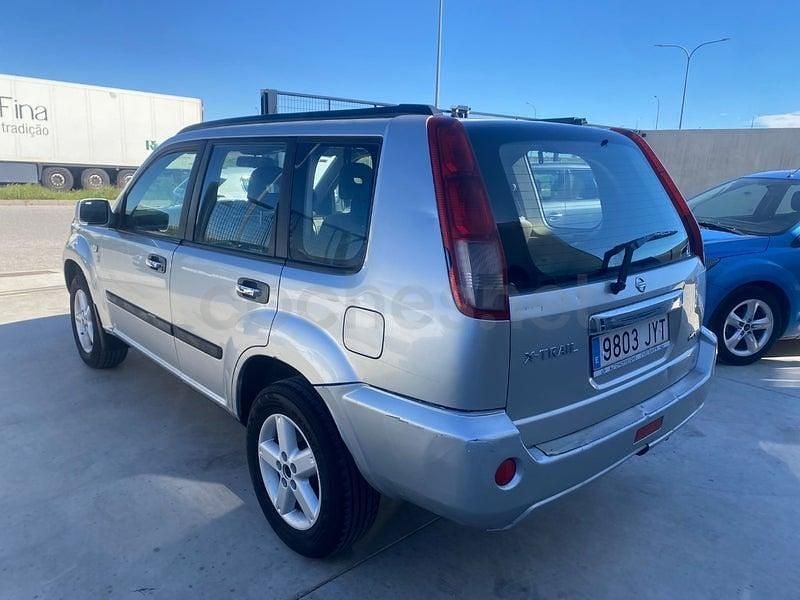 Usado Nissan X-Trail Comfort 136 CV (100 kW) 2005 Gris / plata SUV
