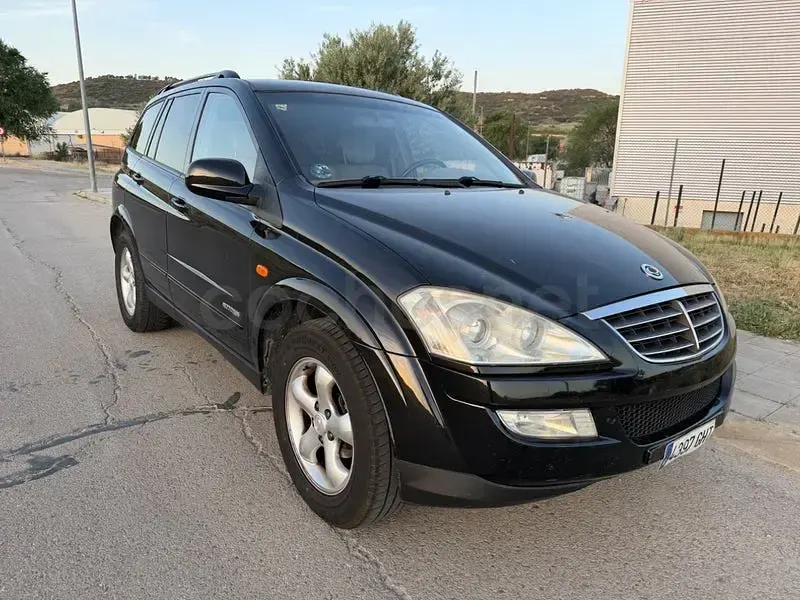 Usado SsangYong Kyron Limited 165 CV (121 kW) 2009 Negro SUV