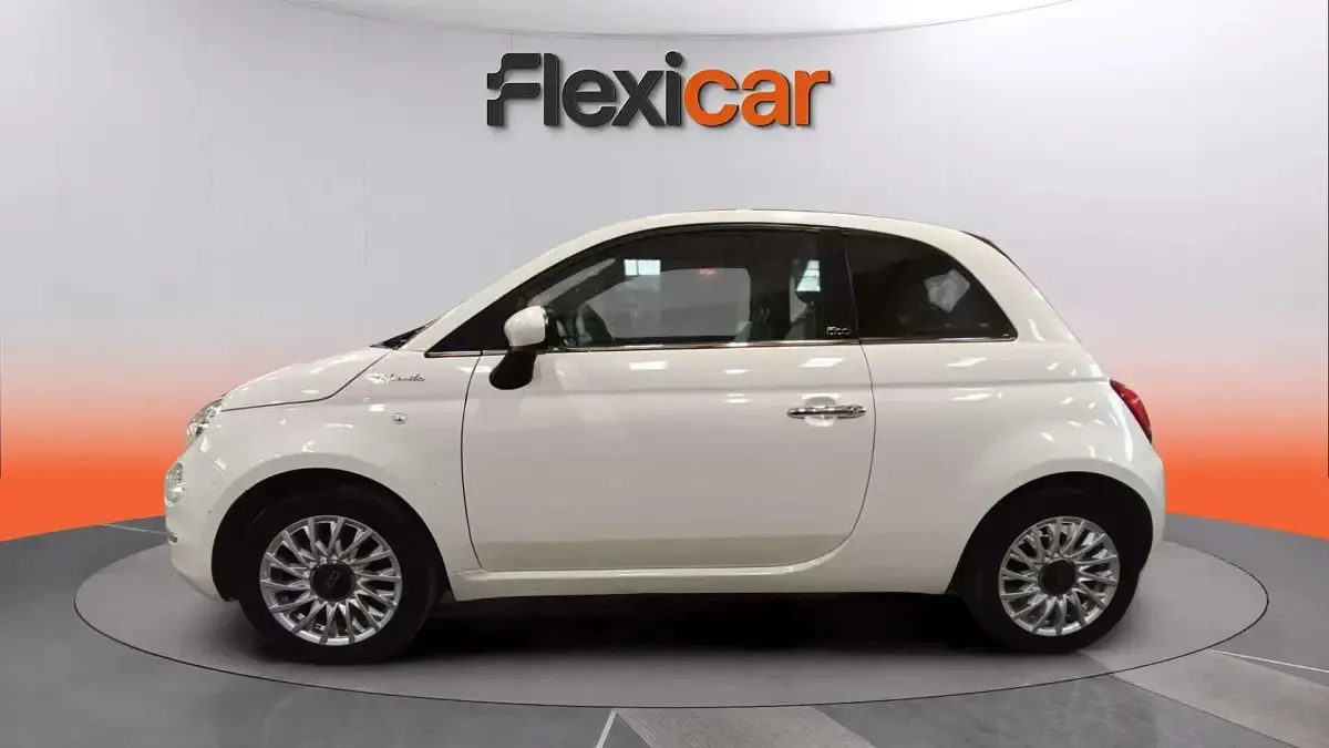 Usado Fiat 500 Club 71 CV (52 kW) 2022 Blanco Berlina