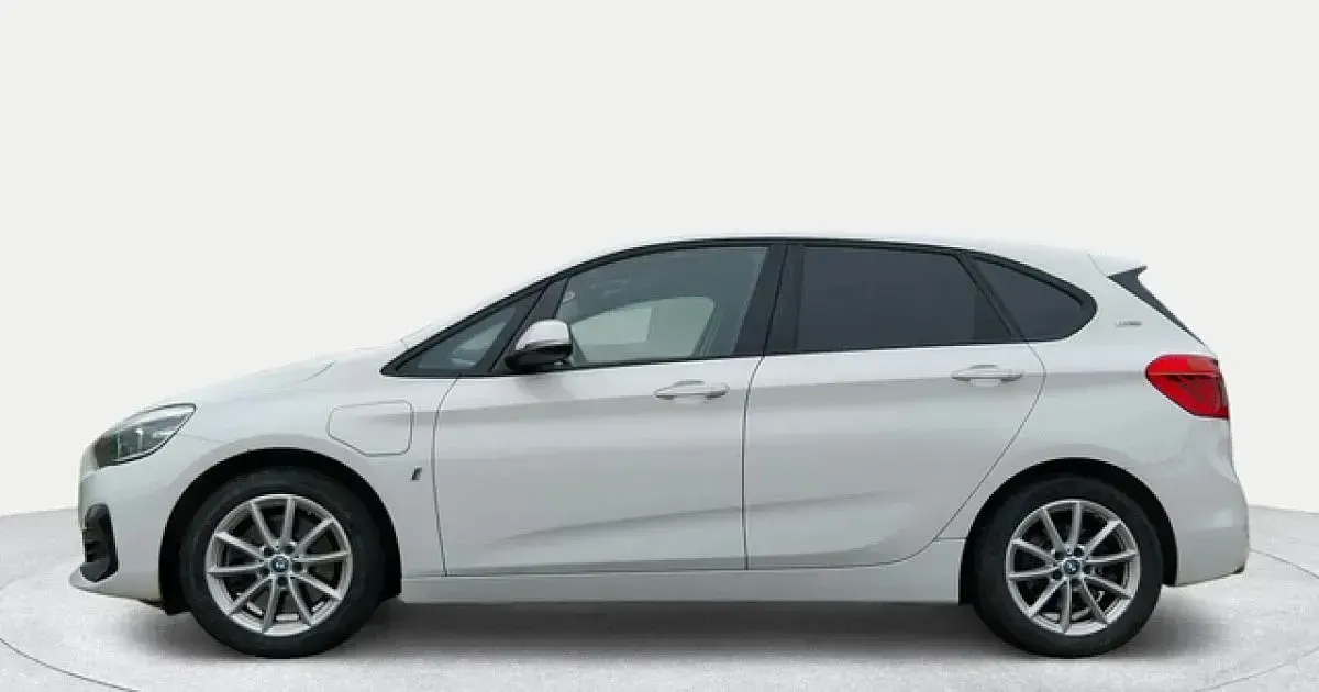 Usado BMW 225 Active Tourer iPerformance 224 CV (164 kW) 2019 Monovolumen