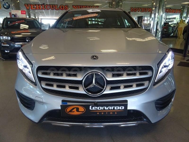 Usado Mercedes GLA200 156 CV (114 kW) 2020 Gris / plata SUV