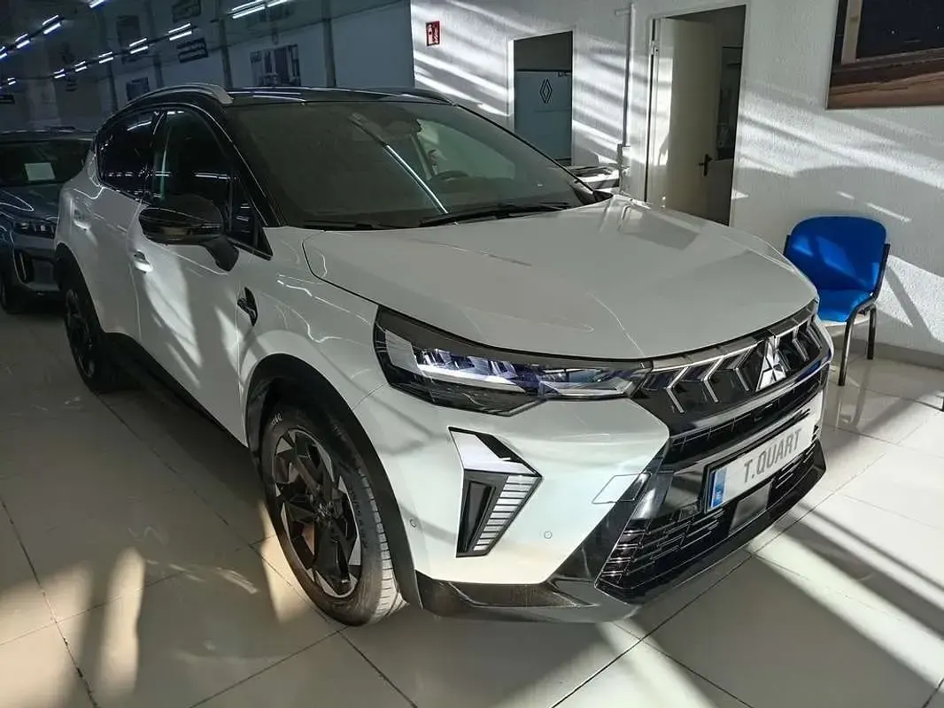 Usado Mitsubishi ASX 140 CV (102 kW) 2024 Blanco SUV