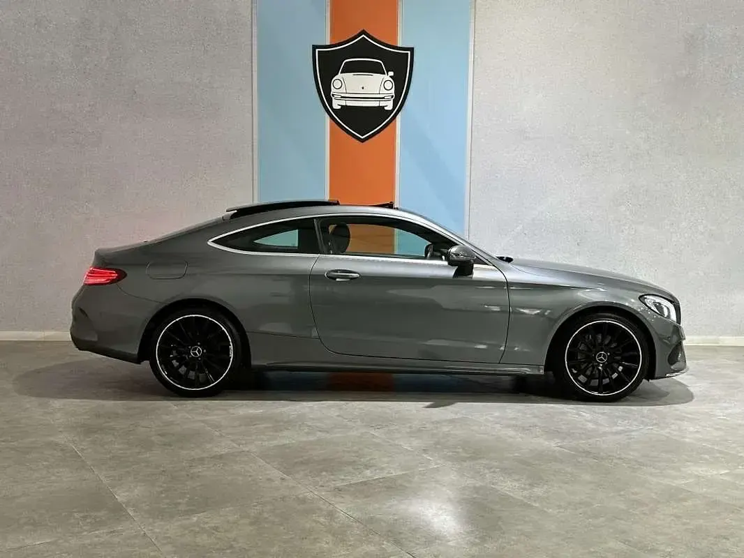 Usado Mercedes C200 184 CV (135 kW) 2017 Gris Coupe