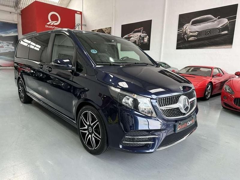 Usado Mercedes V300 Avantgarde 239 CV (175 kW) 2021 Azul Monovolumen