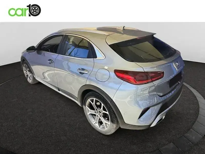 Usado Kia XCeed 141 CV (103 kW) 2021 Gris / plata SUV