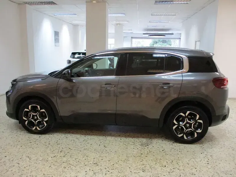 Usado Citroën C5 Aircross 131 CV (96 kW) 2024 Gris / plata SUV