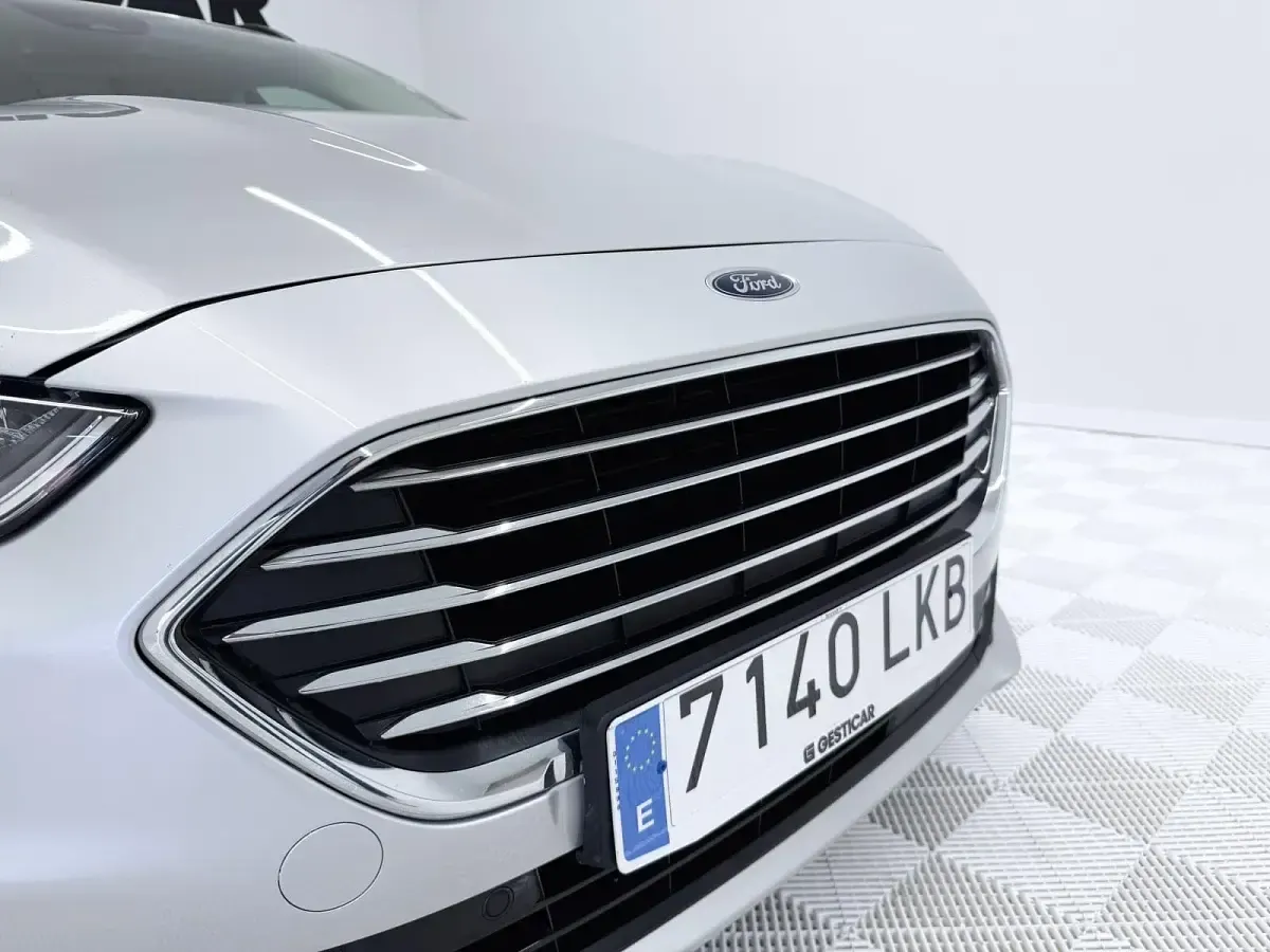 Usado Ford Mondeo Trend 188 CV (138 kW) 2020