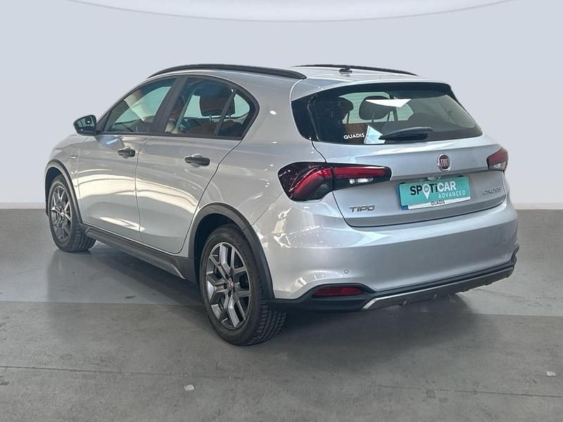 Usado Fiat Tipo Cross 101 CV (74 kW) 2021 Gris Berlina