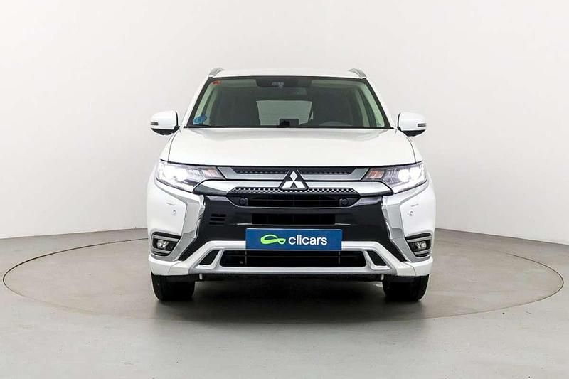 Usado Mitsubishi Outlander 135 CV (99 kW) 2021 Blanco SUV