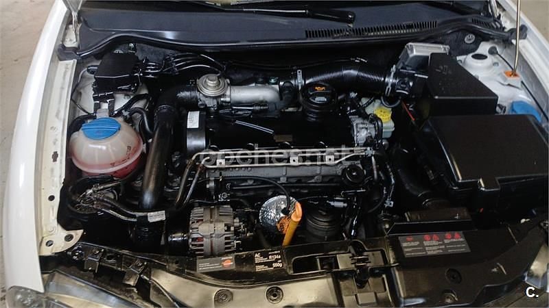 Usado Seat Ibiza Sport 64 CV (47 kW) 2005 Blanco Berlina