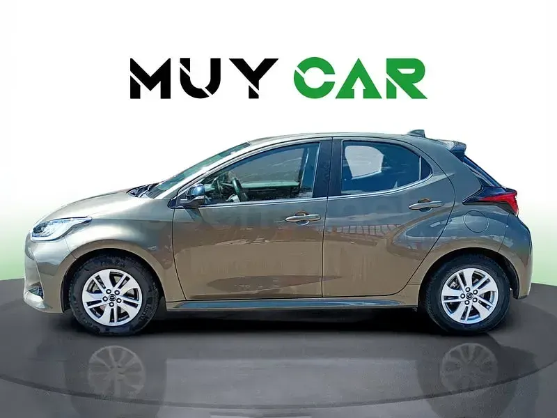 Usado Mazda 2 116 CV (85 kW) 2022 Marrón Berlina