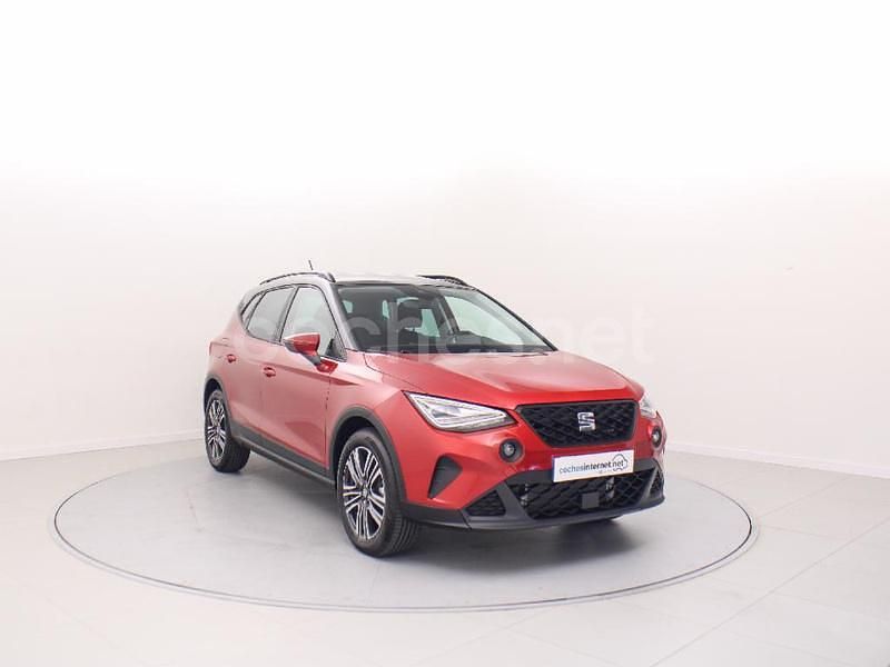 Negro Usado 2025 Seat Arona Style SUV | 21.900 € (Caro) - Imagen 1/4