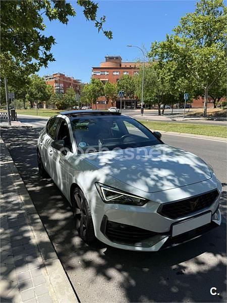 Usado Cupra Leon 150 CV (110 kW) 2023 Blanco Berlina