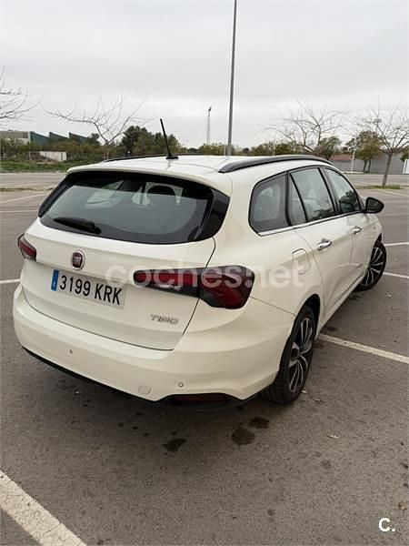 Usado Fiat Tipo Lounge 120 CV (88 kW) 2018 Blanco Familiar