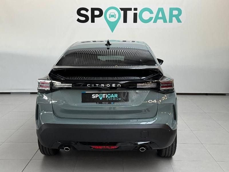 Usado Citroën e-C4 114 kW (156 CV) 2025 Verde Berlina