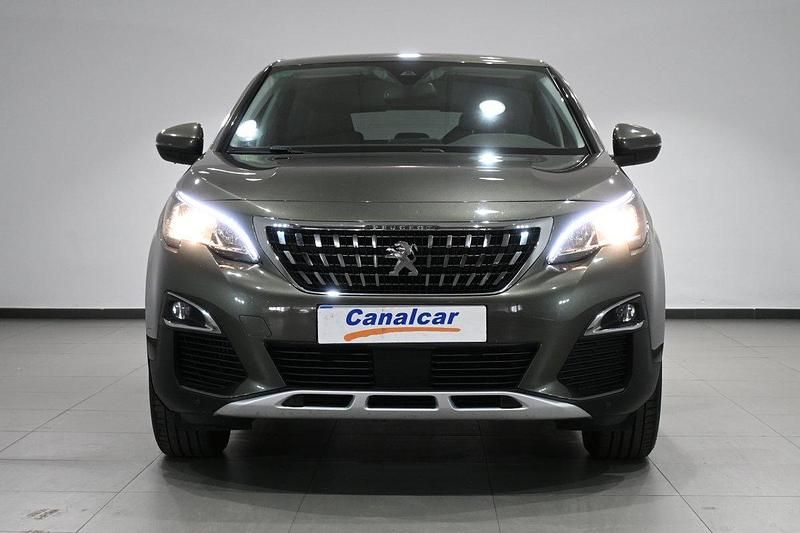 Usado Peugeot 3008 Allure 131 CV (96 kW) 2019 Blanco SUV