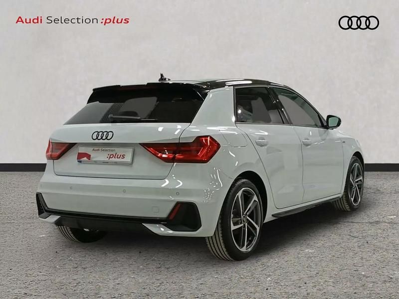 Usado Audi A1 Sportback Black Edition 116 CV (85 kW) 2025 Utilitario