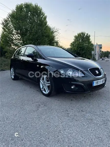 Usado Seat Leon Copa 105 CV (77 kW) 2011 Negro Utilitario