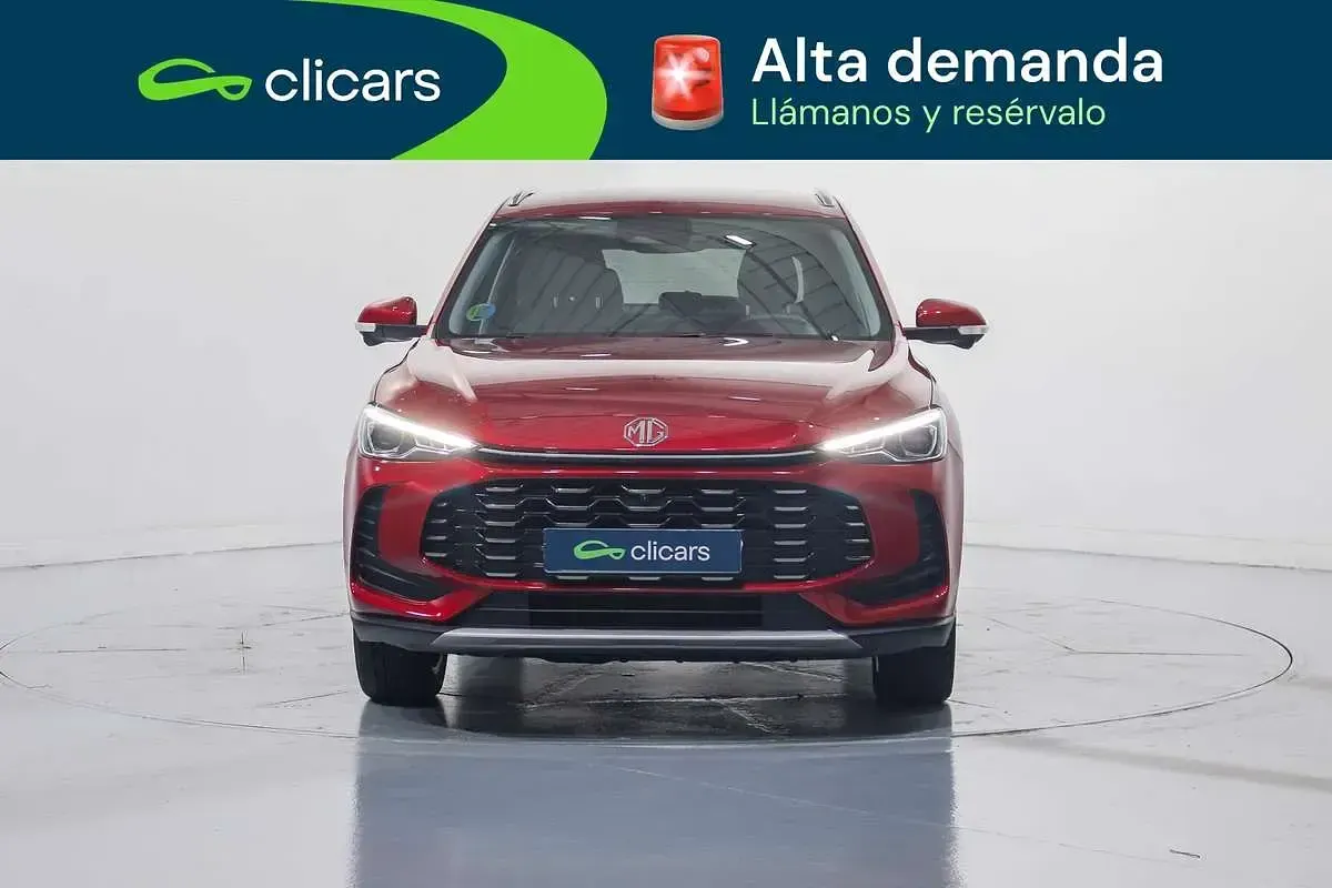 Usado MG ZS Luxury 102 CV (75 kW) 2025 Rojo SUV