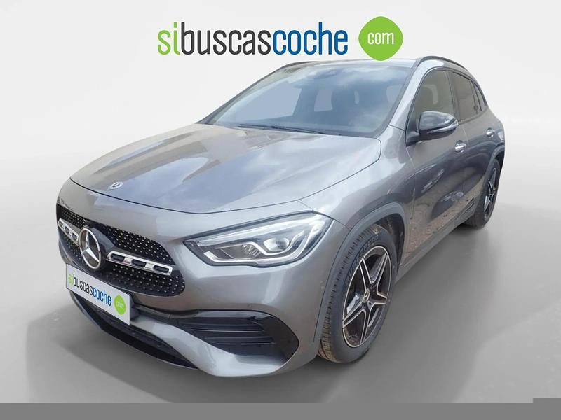 Usado Mercedes GLA200 150 CV (110 kW) 2020 Gris/plata SUV