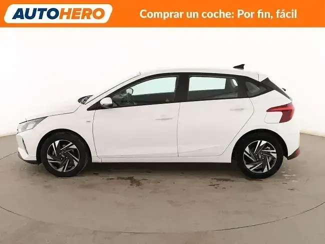 Usado Hyundai i20 101 CV (74 kW) 2022 Blanco Utilitario