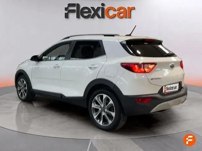 Usado Kia Stonic 110 HP (80 kW) 2018 Branco SUV