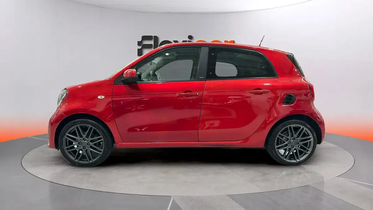 Usado Smart ForFour 90 CV (66 kW) 2018 Rojo Utilitario