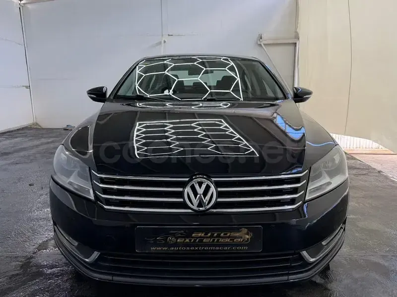 Usado VW Passat Advance 140 CV (102 kW) 2014 Negro Berlina