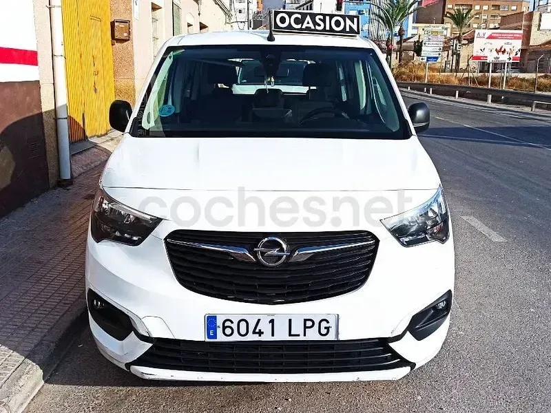 Usado Opel Combo Life Edition+ 102 CV (75 kW) 2021 Blanco Monovolumen