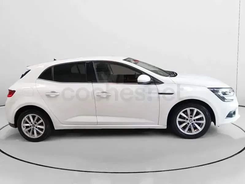 Usado Renault Mégane 130 CV (95 kW) 2017 Blanco Berlina
