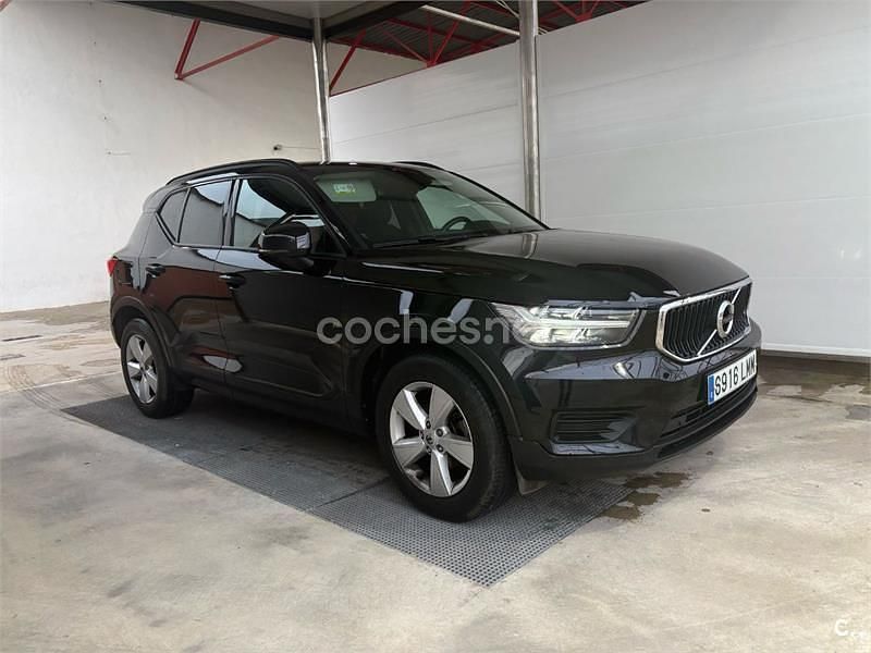 Usado Volvo XC40 Momentum 129 CV (94 kW) 2021 Negro SUV