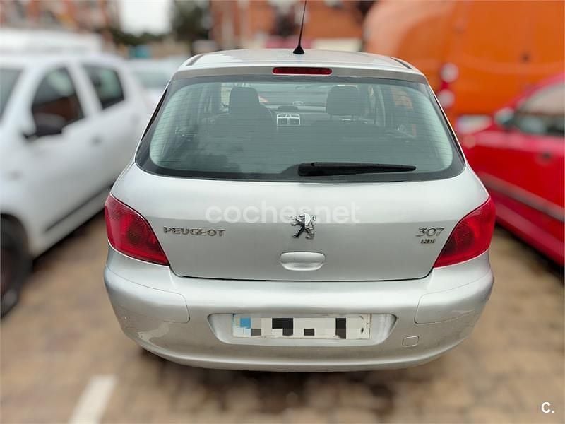 Usado Peugeot 307 136 CV (100 kW) 2005 Gris / plata Berlina