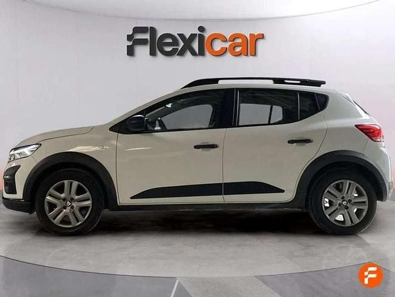 Usado Dacia Sandero Comfort 101 CV (74 kW) 2021 Blanco Utilitario