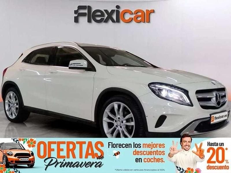 Usado Mercedes GLA200 Urban 136 CV (100 kW) 2016 Blanco SUV