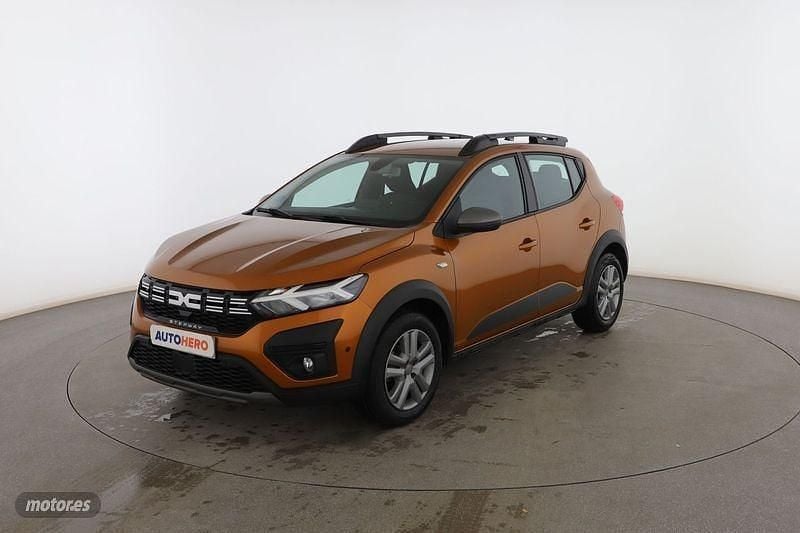 Naranja Usado 2022 Dacia Sandero Comfort Utilitario | 14.799 € (Precio justo) - Imagen 1/3