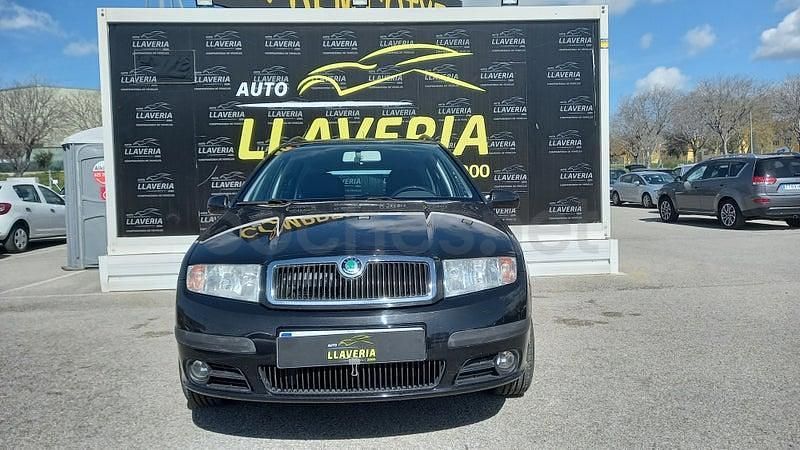Usado Skoda Fabia 80 CV (58 kW) 2006 Negro Familiar