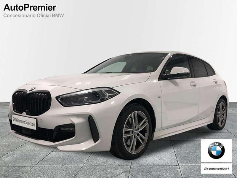 Blanco Usado 2023 BMW 118 Comfort Edition Utilitario | 31.500 € (Precio justo) - Imagen 1/4