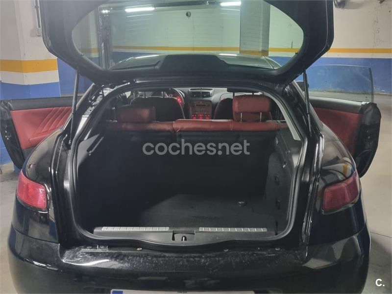Negro Usado 2007 Alfa Romeo GT Coupe | 5400 € (Precio justo) - Imagen 1/4