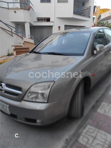 Gris / plata Usado 2002 Opel Vectra Elegance Berlina | 3800 € (Caro) - Imagen 1/4