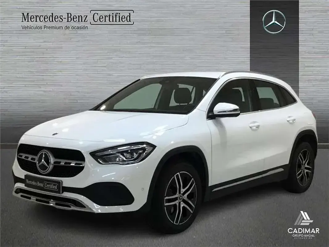 Usado Mercedes GLA200 150 CV (110 kW) 2022 SUV