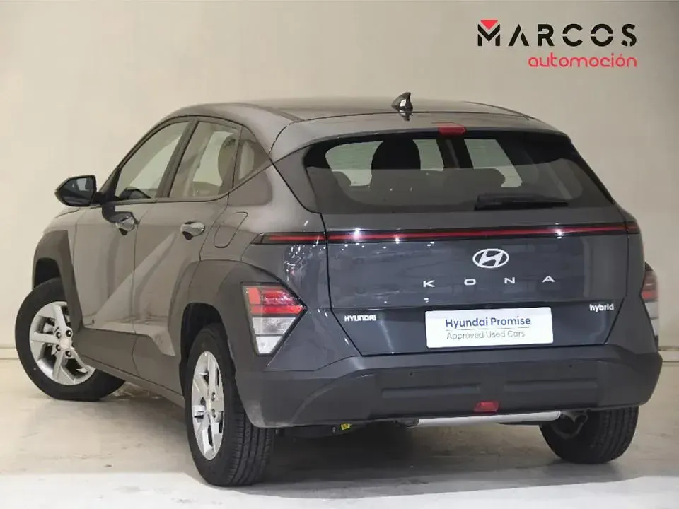 Usado Hyundai Kona 129 CV (94 kW) 2025 Gris SUV