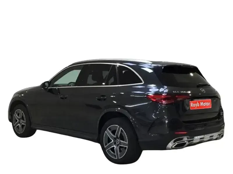 Usado Mercedes GLC300e 333 CV (244 kW) 2023 Negro SUV