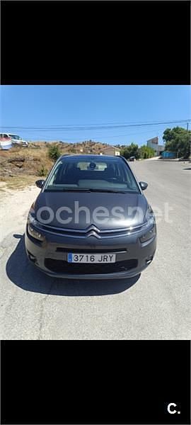 Usado Citroën Grand C4 Picasso Live 130 CV (95 kW) 2017 Gris / plata Monovolumen