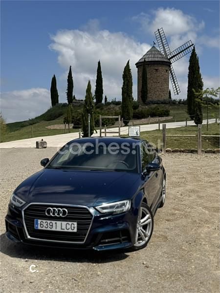 Usado Audi A3 S-Line 116 CV (85 kW) 2019 Azul Berlina